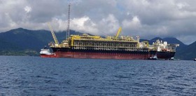 Balança comercial de petróleo e gás é positiva em US$ 3,2 bi até maio Balança comercial de petróleo e gás é positiva em US$ 3,2 bi até maio