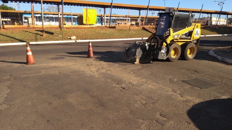 Prefeitura inicia microrevestimento em 20 ruas de Campo Grande (PMCG)