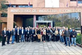 Em visita ao Ministério da Indústria do Paraguai, empresários tiram dúvidas sobre investimentos Em visita ao Ministério da Indústria do Paraguai, empresários tiram dúvidas sobre investimentos