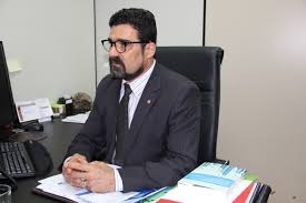 Procurador é citado para retirar outdoor em 48 horas Procurador é citado para retirar outdoor em 48 horas