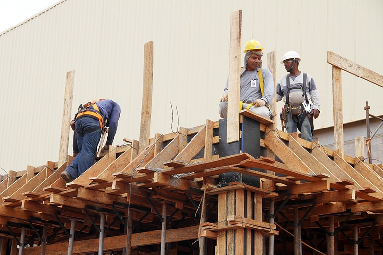 Indústria de MS volta a registrar saldo positivo na geração de empregos