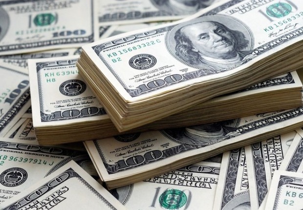 Dólar opera em alta monitorando exterior e com mercado otimista sobre agenda de reformas (Reuters)