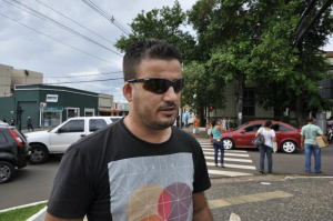 Atuação de guardas municipais no trânsito divide opiniões de condutores Juciê disse que intenção da prefeitura é arrecadar mais impostos. (Foto: Marcelo Calazans)