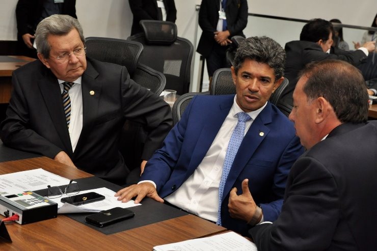 Deputados Onevan de Matos, Professor Rinaldo e Gerson Claro, indicados hoje para as lideranças Foto: Luciana Nassar