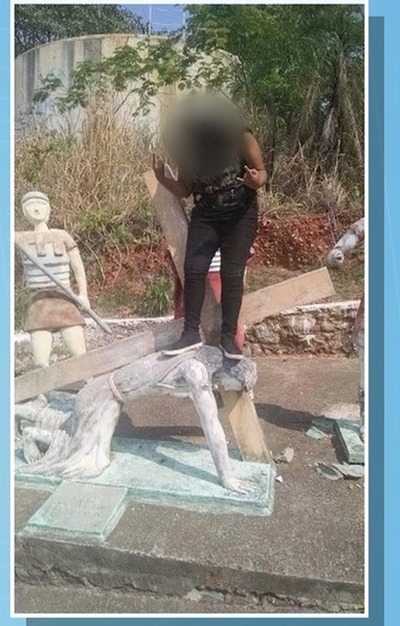 Jovem posto foto em cima de estátua de Jesus Cristo (Foto: Reprodução/TV Morena)