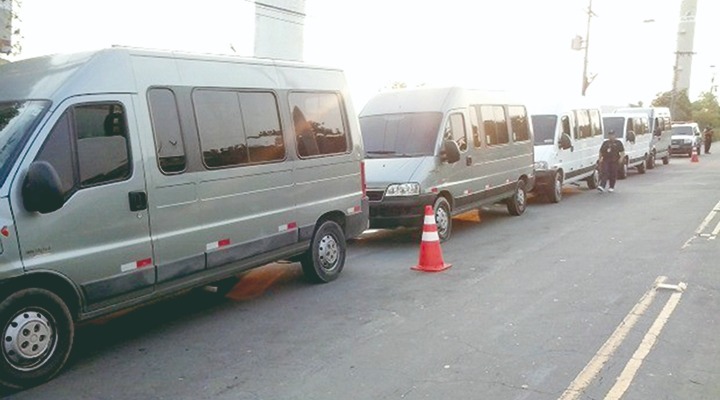 Lei que torna transporte irregular infração gravíssima entra em vigor Lei que torna transporte irregular infração gravíssima entra em vigor