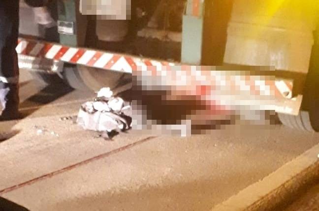 Ciclista morre esmagado por carreta e tem corpo arrastado a 100 metros Corpo ficou embaixo da carreta. Rádio Caçula