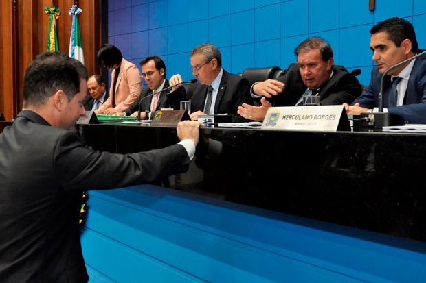 Projeto de lei que institui o cadastro de pessoas com deficiência é aprovado