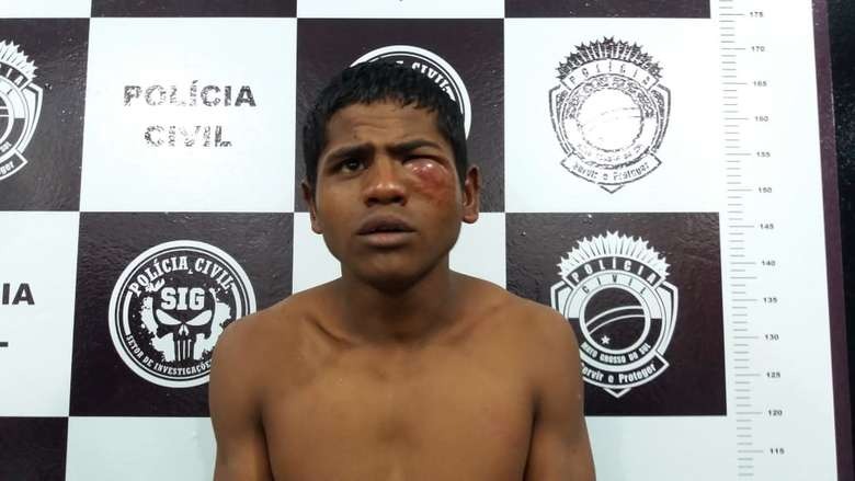 Polícia prende jovem de 19 anos que matou mecânico a pauladas Luiz Fernando de Araújo preso pela morte de mecânico. - Osvaldo Duarte