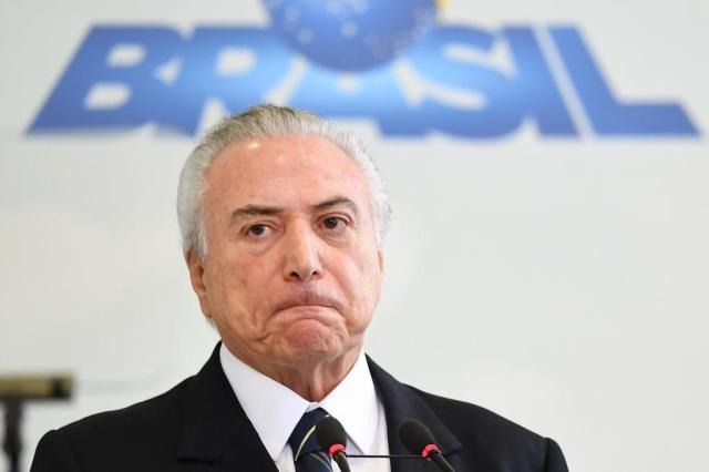 Temer recua e agora diz que divulgação de extratos bancários está 'sob exame' Temer recua e agora diz que divulgação de extratos bancários está 'sob exame'