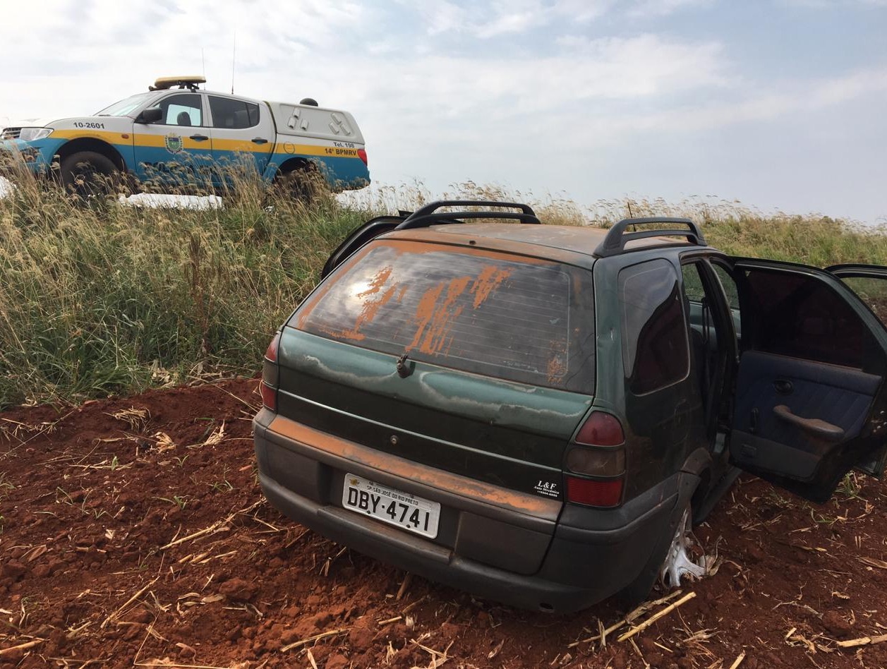 Polícia encontra carro abandonado em rodovia estadual com 300 quilos de maconha Divulgação