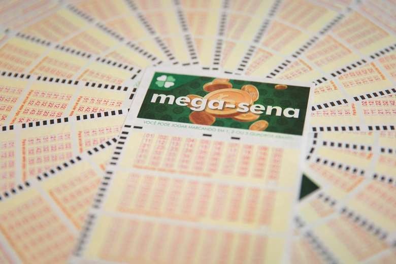 Mega-Sena acumulada irá pagar R$ 80 milhões nesta quarta-feira Foto: Internet
