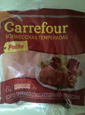 Mulher encontra ferramenta dentro de pacote de frango e marido passa mal (Foto: Divulgação)