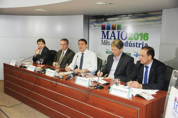 Longen anuncia 133,7 mil vagas no Sesi, Senai e IEL e R$ 102,8 mi em obras Longen anuncia 133,7 mil vagas no Sesi, Senai e IEL e R$ 102,8 mi em obras