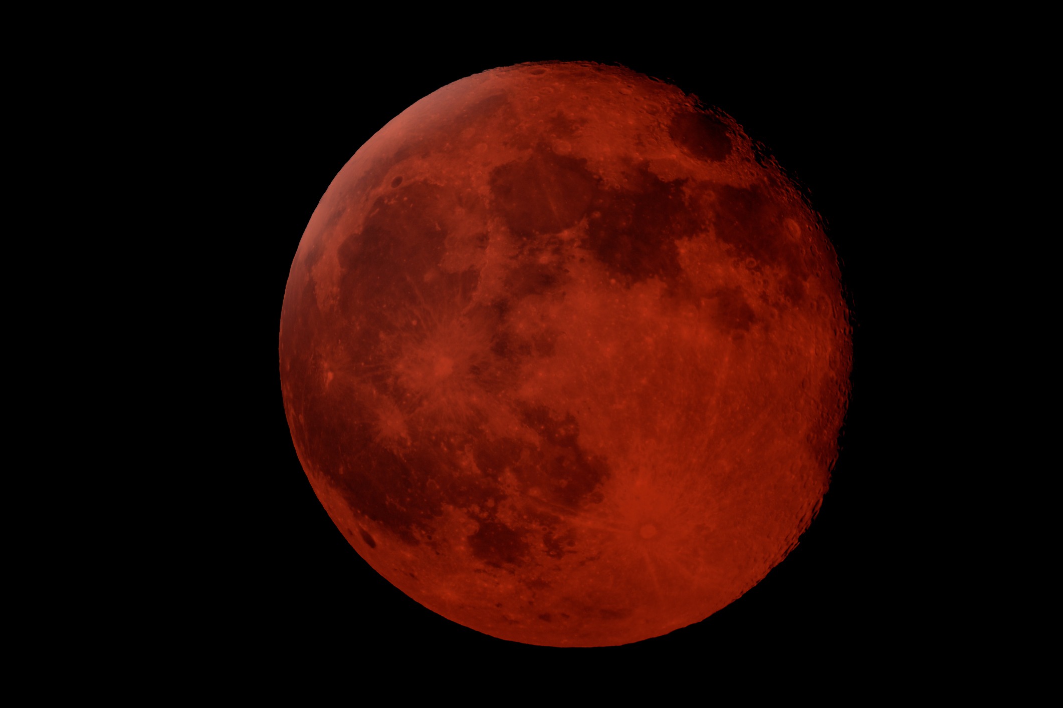 Eclipse lunar mais longo do século XXI poderá ser observado em 27 de julho Eclipse lunar mais longo do século XXI poderá ser observado em 27 de julho