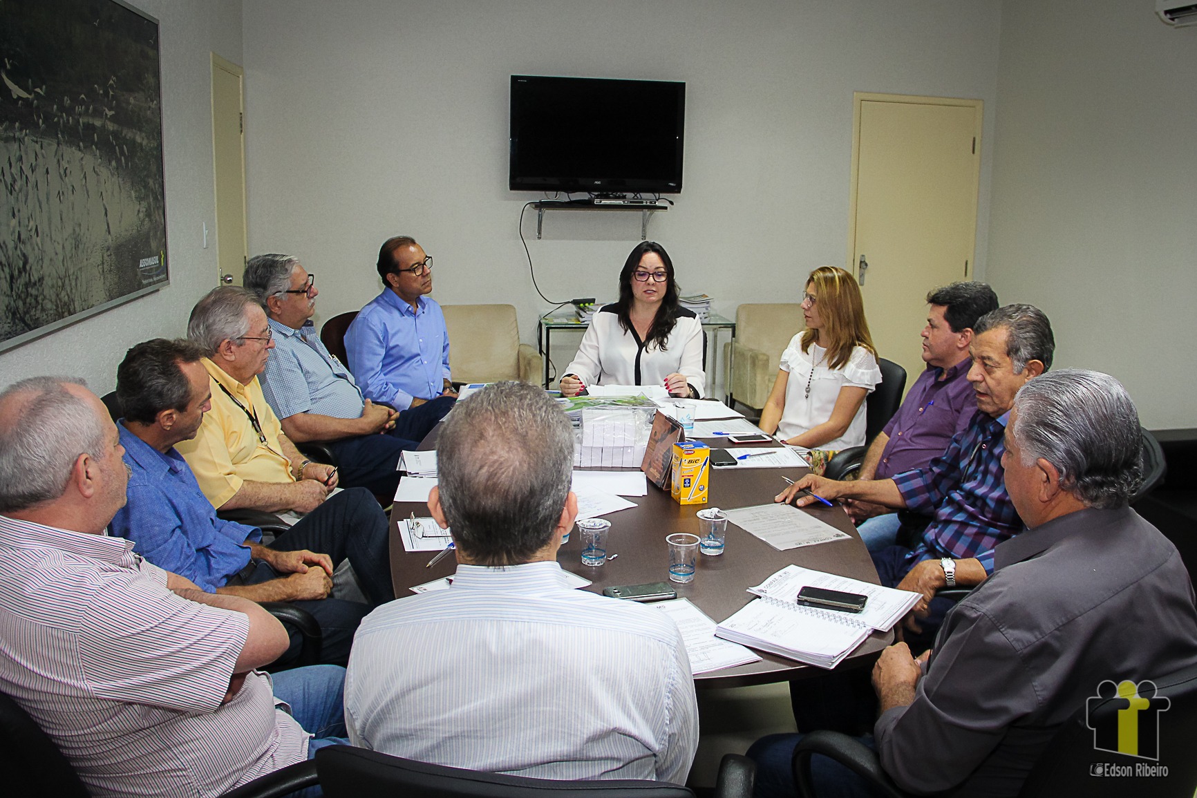 Confaz-M avalia cenário econômico, apresenta relatório e reforça movimento municipalista (Assomasul/Edson Ribeiro)