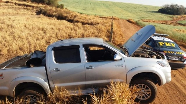 PRF localiza 1,4 ton de maconha em camionete abandonada próximo a BR-262 Foto: Divulgação/PRF