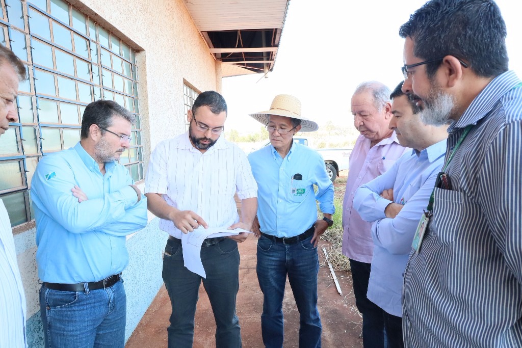 Parceria busca solução definitiva para frigorífico de peixes em Dourados Visita técnica na manhã de quarta-feira encaminha parceria entre os governos municipal, estadual e federal -A. Frota
