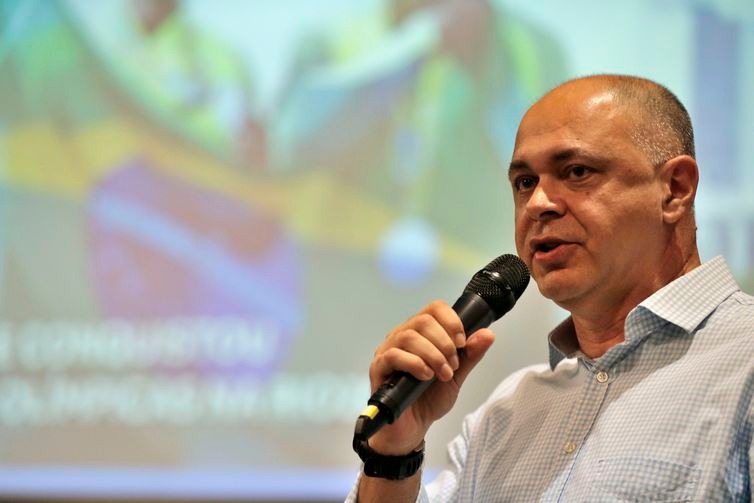 Brasil deve ter 250 atletas na Olimpíada de Tóquio em 2020 O Comitê Olímpico Brasileiro (COB) apresenta, em sua sede, os preparativos para a olimpíada de 2020. Na foto, Jorge Bichara, gerente de performance esportiva do COB. - Tânia Rêgo/Agência Brasil
