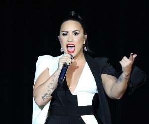 Demi Lovato é internada após suposta overdose de heroína, diz site Demi Lovato durante apresentação no Rockin Rio Lisboa no mês passado - Divulgação