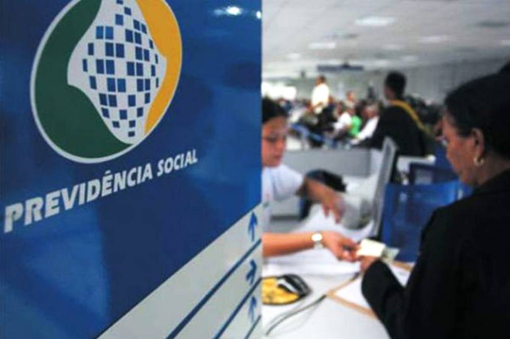 Servidores públicos têm até domingo para mudar regime de Previdência O pedido feito pela internet será homologado na segunda-feira (30) (INSS/Agência Brasil)
