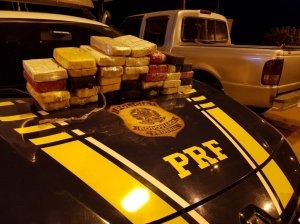 PRF apreende 34 quilos de cocaína pura em Ford Ranger PRF apreende 34 quilos de cocaína pura em Ford Ranger