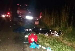 Caminhonete atinge moto, mata mulher e deixa dois feridos na BR-463 Fotos: Cido Costa // Siliga News