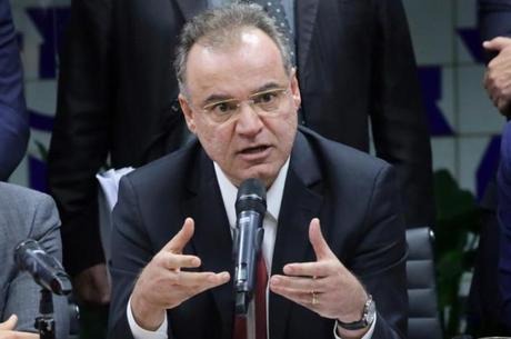 Relatório da Previdência traz mudanças e economia de R$ 1 tri Relatório de Samuel Moreira será lido às 9h30 (Brasília). Cleia Viana/Câmara dos Deputados