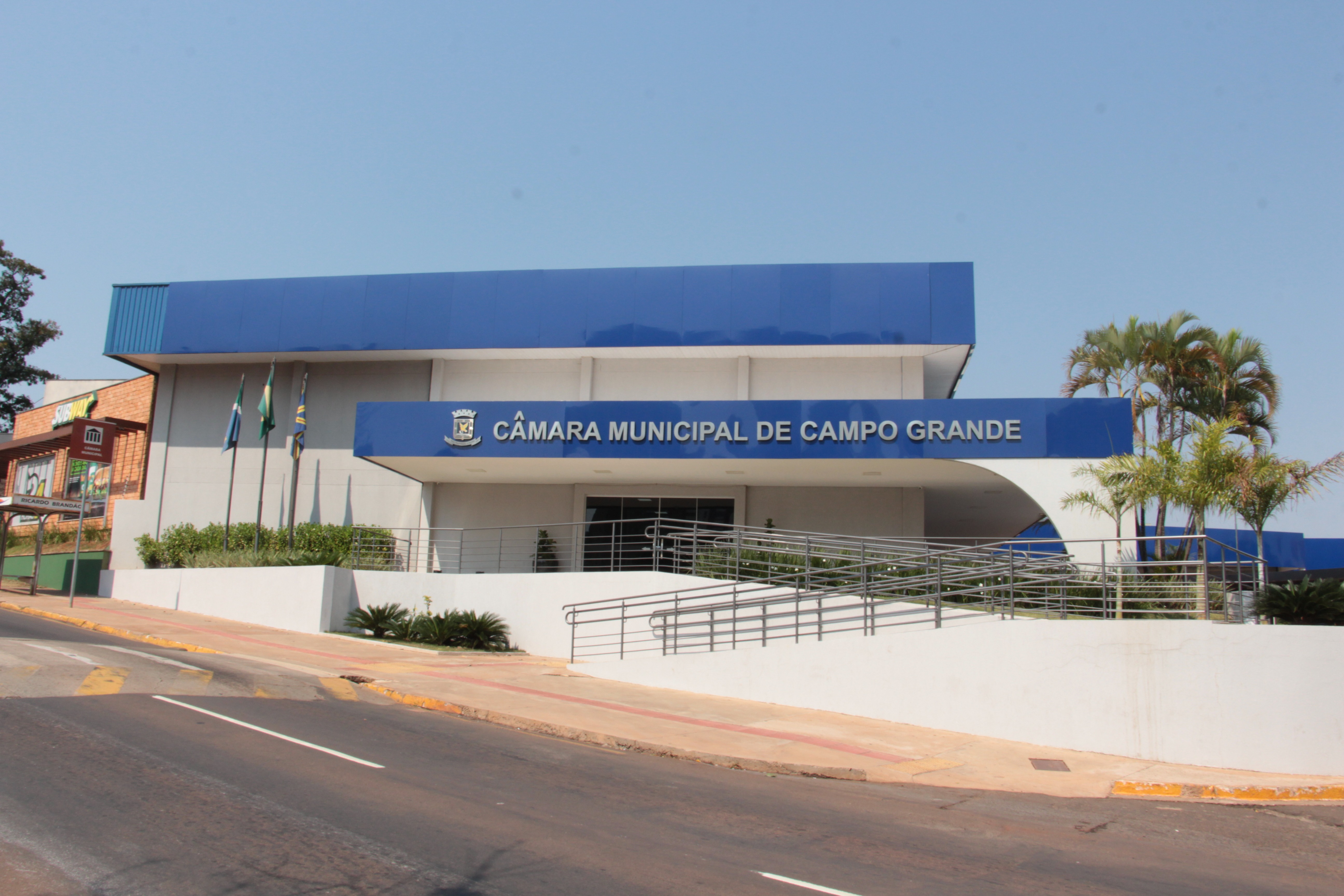 Câmara debate atendimento multiprofissional na saúde na Capital Câmara debate atendimento multiprofissional na saúde na Capital