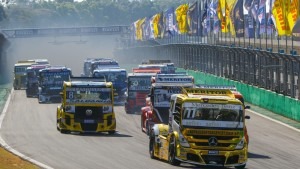 Felipe Giaffone vence prova da Copa Truck Centro-Oeste na Capital Felipe Giaffone vence prova da Copa Truck Centro-Oeste na Capital