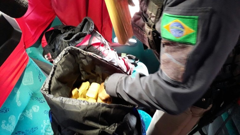 Dupla é presa com maconha em ônnibus com destino a Dourados
