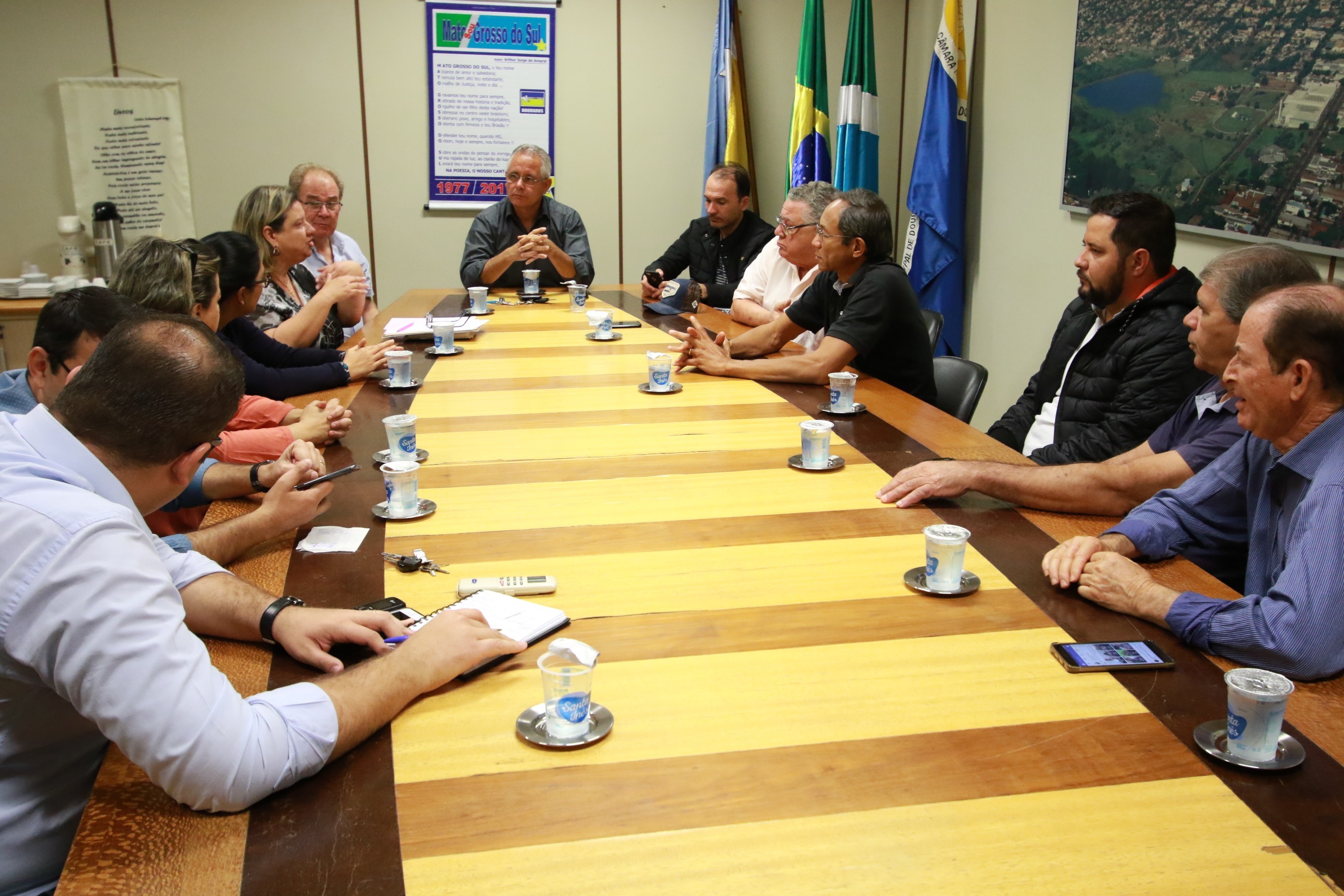 Vereadores realizam reunião para apresentação de plano diretor de mobilidade urbana Vereadores realizam reunião para apresentação de plano diretor de mobilidade urbana