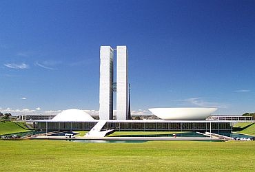 Corredores vazios marcam o primeiro dia do Congresso após recesso