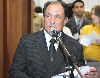 Zé Teixeira solicita apoio federal para atender Itaporã