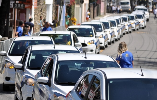 Projeto sobre emplacamento de veículo municipais pode aquecer a arrecadação Projeto pode aumentar receita das prefeituras