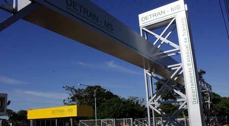Detran não terá atendimento ao público nesta quinta e sexta-feira Detran não terá atendimento ao público nesta quinta e sexta-feira