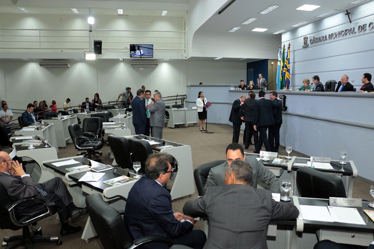 Vereadores aprovam nove Projetos e mantêm cinco Vetos