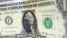 Dólar passa de R$ 2,74 e atinge o maior valor em dez anos Dólar atingiu a cotação mais alta desde 17
de março de 2005Arquivo/Agência Brasil