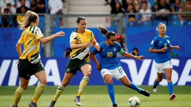 Marta em ação pelo Brasil contra a Austrália. Reuters