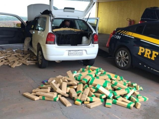 Após tentativa de fuga, homem é preso com munições e droga na BR-463 Divulgação