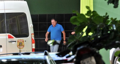 Edson Giroto durante exames ao ser preso. - Foto: Arquivo/Valdenir Rezende