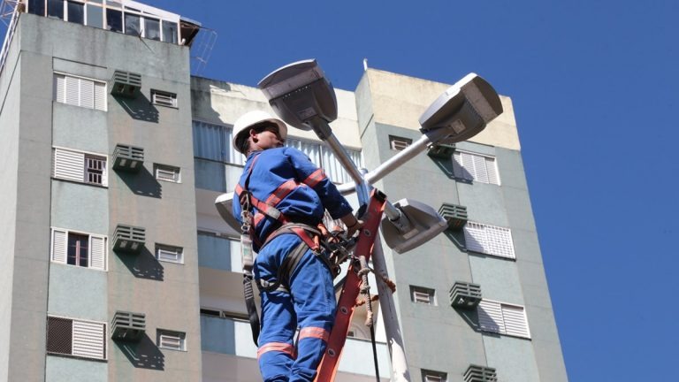 Consumidores que utilizam tarifa social serão isentados da Cosip por três meses