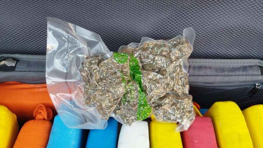 Adolescente de 16 anos é apreendido tentando levar maconha e skunk até SP Osvaldo Duarte/Dourados News