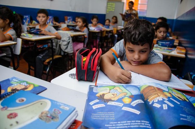 De cada três estudantes do 1º ao 9º ano do ensino fundamental de MS, um participa do Agrinho De cada três estudantes do 1º ao 9º ano do ensino fundamental de MS, um participa do Agrinho