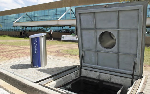Campo Grande sanciona lei que autoriza instalação de lixeiras subterrâneas Exemplo de lixeira subterrânea instalada em Campos (RJ), com detalhe para a parte