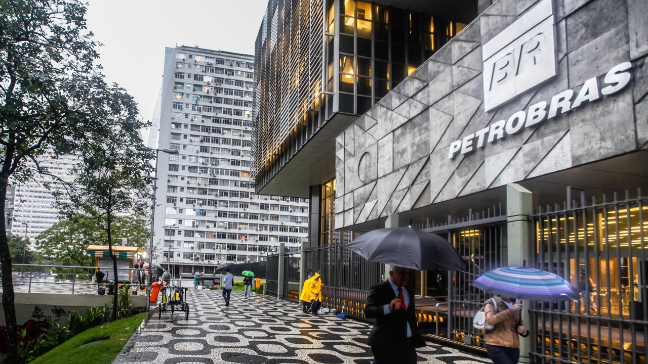 Petrobras recebe mais de R$ 1 bilhão por meio da Lava Jato (O Petroleo)