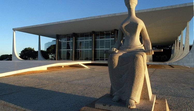 Aumento para ministros do STF teria impacto de R$ 4 bi, diz cálculo do Congresso (Folhapress)