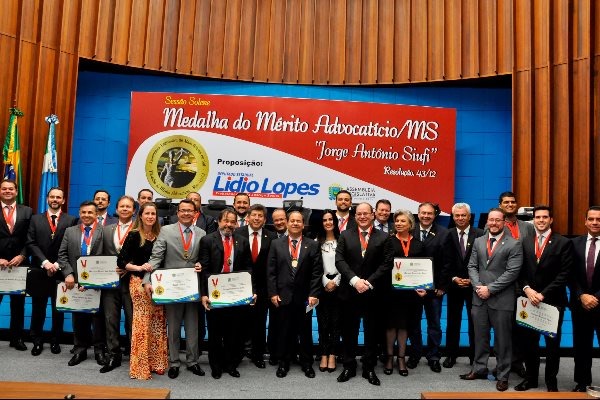 Entrega da Medalha do Mérito Advocatício homenageia profissionais da área da justiça No total, 18 profissionais foram agraciados com a honraria. Foto: Luciana Nassar