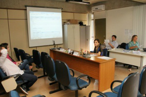 Governo pretendia pagar R$ 7,80 por camiseta, mas negociação baixou para R$ 5,90 custo unitário dos uniformes (Foto: Marcos Ermínio)