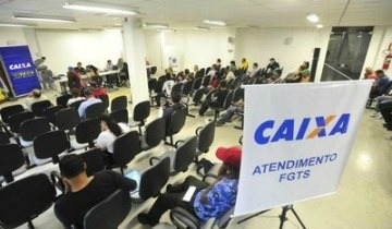 STF mantém regra que obriga comparecimento pessoal para saque do FGTS STF mantém regra que obriga comparecimento pessoal para saque do FGTS